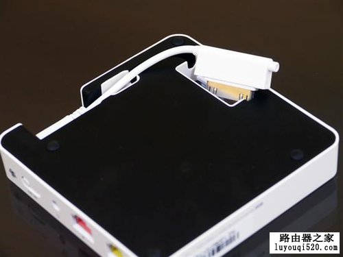 能为手机充电的路由器----TOTOLINK iMate_www.iluyouqi.com