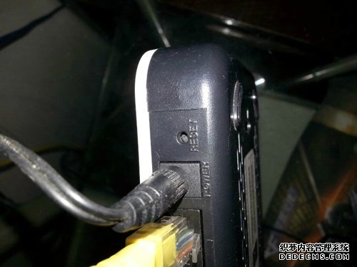 解决猫+路由器组建的局域网共享问题_www.iluyouqi.com