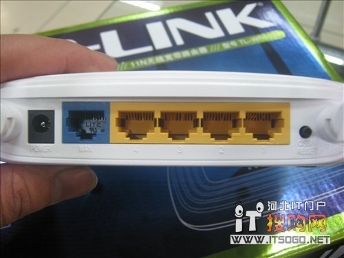 外置全向天线 TP-LINK四口无线路由器_www.iluyouqi.com