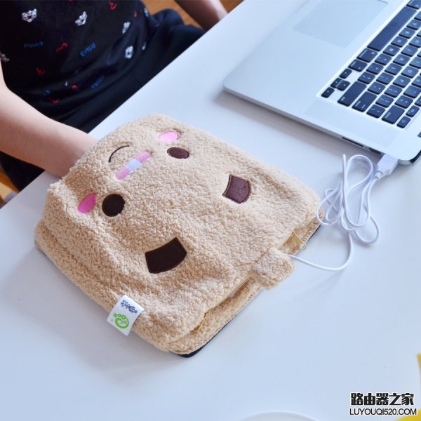 冬天玩电脑手冷怎么办？小编教你两招技能_www.iluyouqi.com