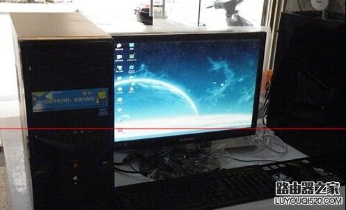 台式机电脑怎么安装内存条?_www.iluyouqi.com