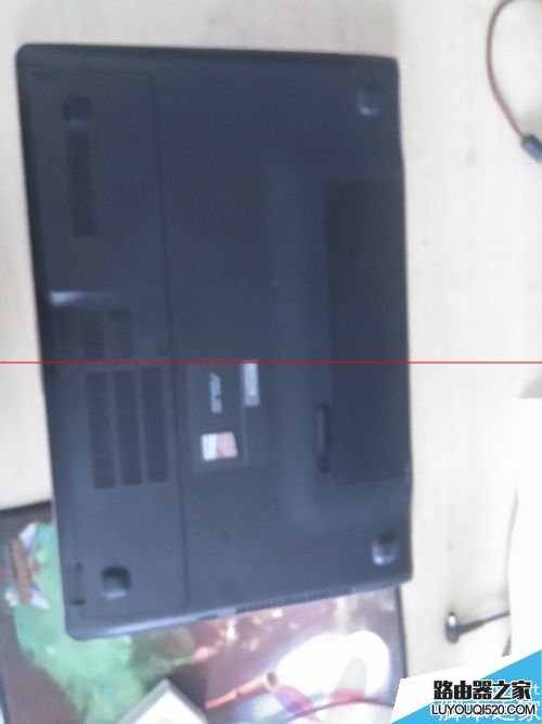 笔记本怎么安装固态硬盘同时保留机械硬盘？_www.iluyouqi.com