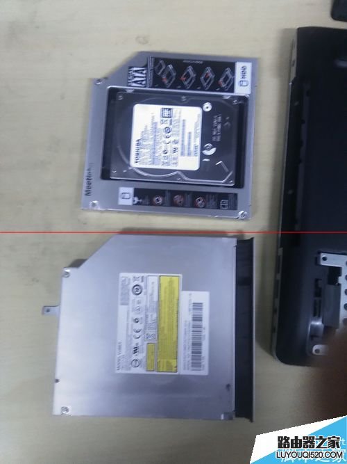 笔记本怎么安装固态硬盘同时保留机械硬盘？_www.iluyouqi.com