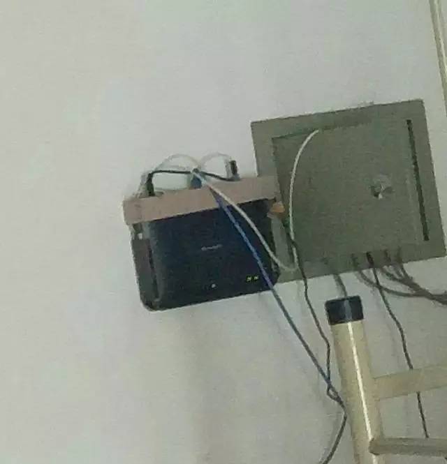 路由器怎么重新设置_www.iluyouqi.com