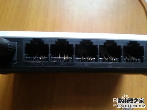 宽带路由器怎么设置wifi上网_www.iluyouqi.com